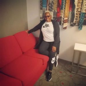 Meet your Posher, Cynthia